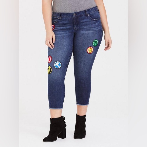 Torrid Marvel Her Universe patch skinny crop jeans Size 16 - Picture 6 of 7